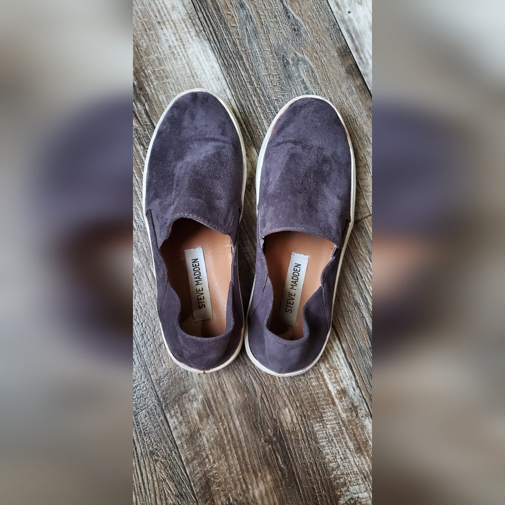 Steve Madden Slip- Ons (size 7)
